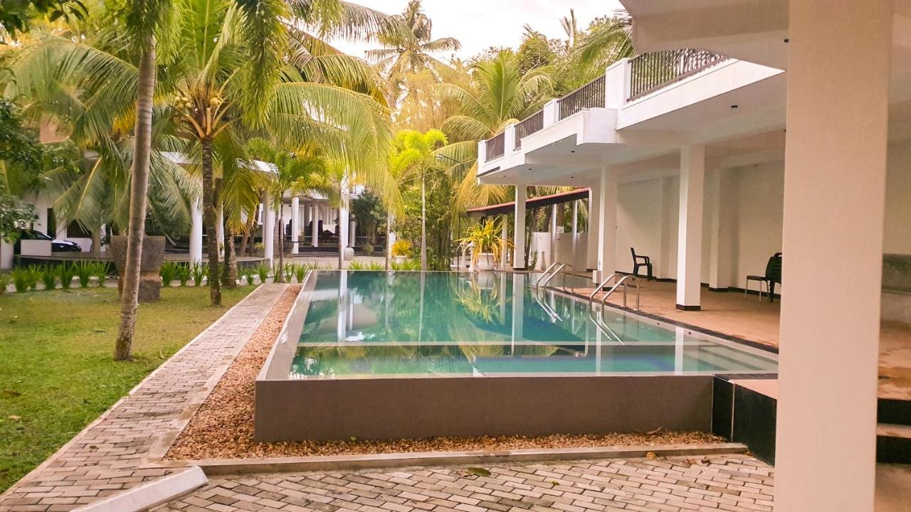 Tamarind Moon Hostel Dickwella Exterior photo